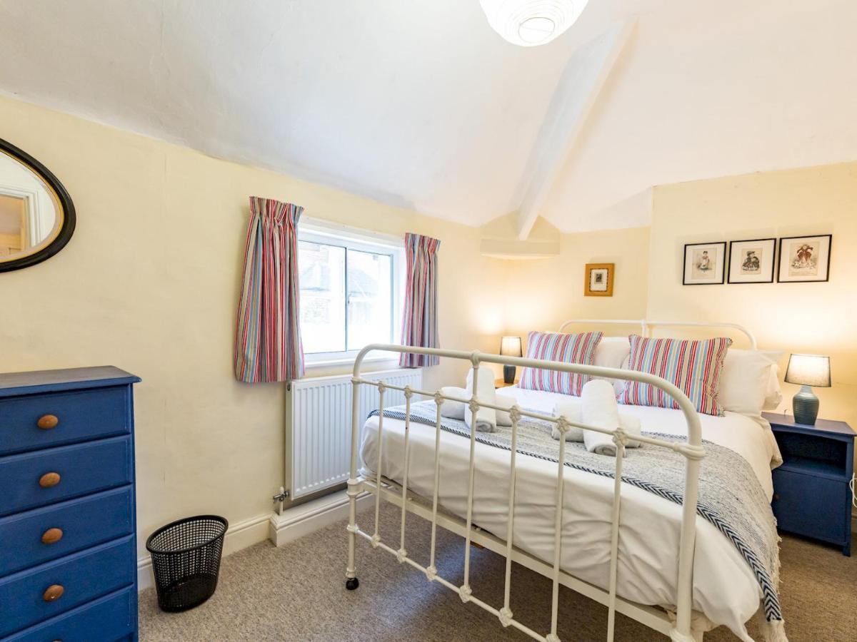 Pass The Keys Cosy 2 Bedroom Victorian Cottage Ludlow Exterior foto