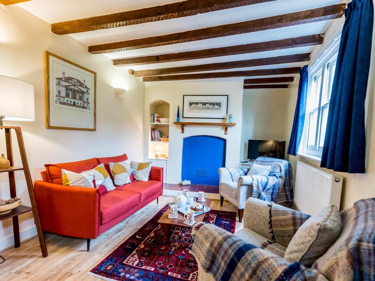 Pass The Keys Cosy 2 Bedroom Victorian Cottage Ludlow Exterior foto